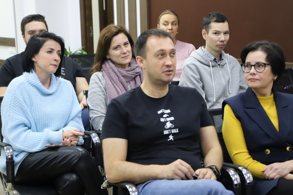 Сотрудники липецкого центра «Мой бизнес» поделились опытом с коллегами из «Деловой среды»