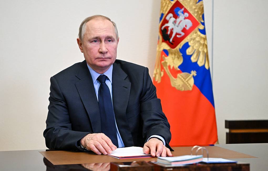Путин отменил требование к экспортерам продавать 50% валютной выручки